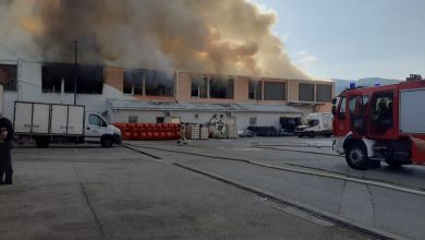 Photo of TVSA: Pogledajte snimak i fotografije požara u Rajlovcu