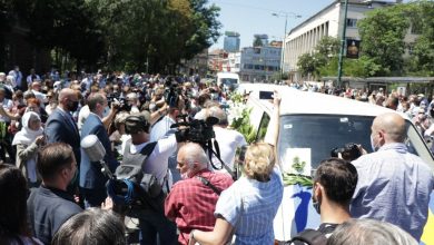 Photo of TVSA: Snimak prolaska tužne kolone kroz Sarajevo