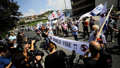 Photo of Protestna šetnja sindikalista u Sarajevu: Najavljen generalni štrajk u FBiH