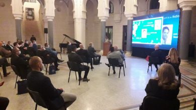 Photo of U Sarajevu predstavljena prva bh. knjiga hirurgije