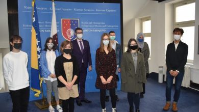 Photo of KS: Uručeno 12 stipendija nadarenim učenicima prvih razreda srednjih škola