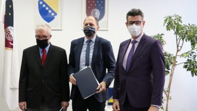 Photo of Vlada KS i Sindikat srednjeg obrazovanja potpisali novi Kolektivni ugovor