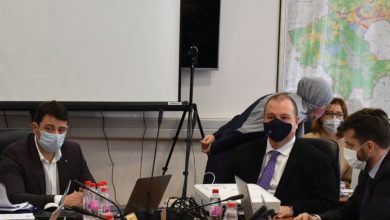 Photo of KS – Ambasada SAD-a podržava aktivnosti usmjerene ka borbi protiv korupcije
