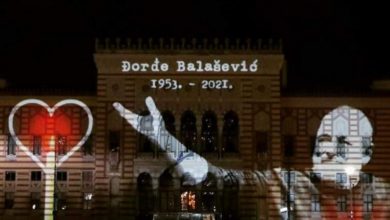 Photo of Vijećnica osvijetljena u čast Đorđa Balaševića