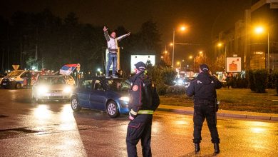 Photo of Crna Gora: Pobjeda opozicije u Nikšiću proslavljena uz trobojke i pjesme o Kosovu