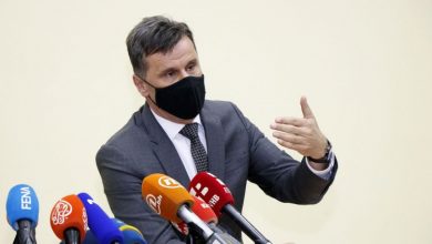 Photo of Novalić se vraća u Sarajevo, najavljen sastanak u ponoć