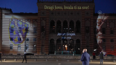 Photo of Povodom smrti generala Jovana Divjaka na sarajevskoj Vijećnici upriličena projekcija