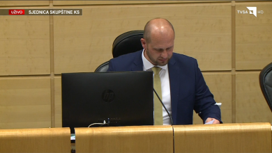 Photo of S dnevnog reda povučeni zakon o govoru mržnje i zakon o ministarstvima
