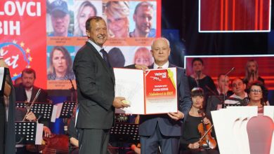 Photo of Večernjakov pečat: Osobe godine u BiH su 12 humanitaraca