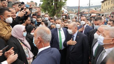 Photo of FOTO: Veliki broj građana dočekao Erdogana u Sarajevu