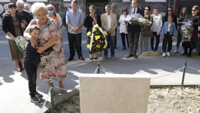 Photo of Obilježena godišnjica stradanja djece Sarajeva, Aide Grozdanić i Eldina Gvoždara