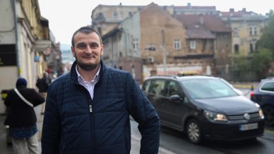 Photo of Majka koja je rodila u automobilu na tramvajskoj stanici u Sarajevu: Radila sam po instinktu i osjećaj
