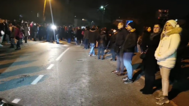 Photo of Sarajevo opet tuguje, mirno okupljanje roditelja Oš Aleksa Šantić
