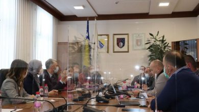 Photo of Odluka Vlade KS: Uvećanje plaće za pet posto zaposlenima koji primaju plaću iz budžeta KS