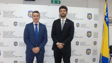 Photo of Kajganić sa dužnosnikom SAD-a zaduženim za traženje nestalih osoba