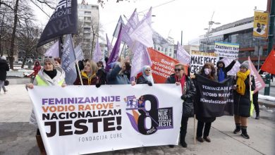 Photo of Aktivistički marš u Sarajevu: Feminizam nije vodio ratove, nacionalizam jeste