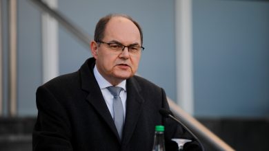 Photo of Schmidt: Vrijeme je da BiH preuzme odgovornost i sama djeluje