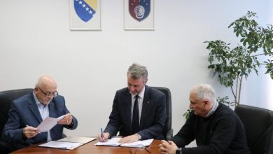 Photo of Forto potpisao kolektivne ugovore s tri sindikata: Zdravstveni sistem sada je potpuno stabilan