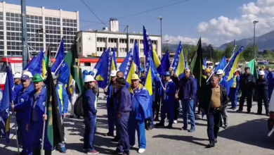 Photo of Nekoliko stotina rudara na prvomajskom protestu u Sarajevu: Ide se ka gašenju rudnika