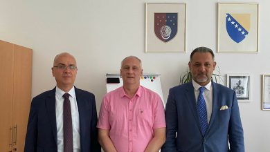 Photo of Evropski medicinski stručnjak prof. dr Fajković dogovrio sa ministrom Vranićem edukaciju sarajevskih ljekara u Beču