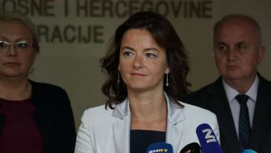 Photo of Fajon i Golob: Tri decenije od Srebrenice svjedočimo patnji nevinih u Ukrajini, Gazi, Sudanu i širom svijeta