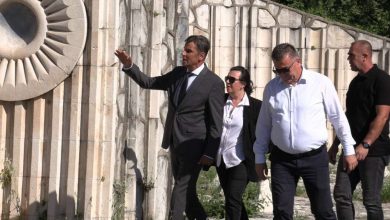 Photo of Novalić: Čin devastacije Partizanskog spomen groblja ne smije ostati bez kazne