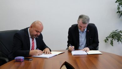 Photo of Potpisan Kolektivni ugovor:  Veće plate uposlenicima u vrtićima i osnovnim školama