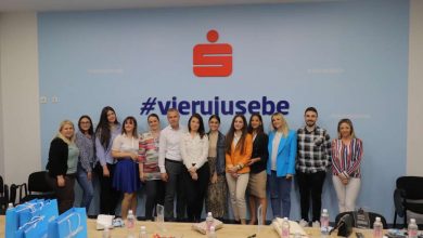 Photo of Prva generacija Srednje ekonomske, bankarski tehničar, završila trogodišnju praksu