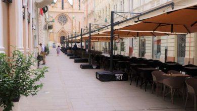 Photo of Stari Grad naložio uklanjanje zvučnika sa  zgrada u Štrosmajerovoj ulici