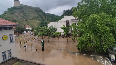 Photo of VIDEO/Tešanj/Poplavljen centar grada, osnovna škola, i drugi dijelovi, građani traže odgovornost
