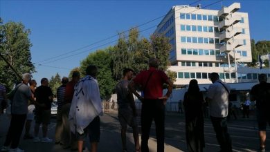 Photo of Schmidt sa liderima stranaka u 13 sati u OHR-u, novi protesti u isto vrijeme