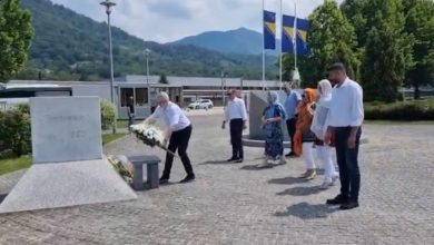 Photo of Delegacija Općine Centar u  posjeti Srebrenici odala počast žrtvama genocida