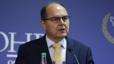 Photo of OHR: Schmidt potpisao dvije odluke kojima se mijenjaju Ustav FBiH i Izborni zakon BiH, ali ne utiče na direktne izbore