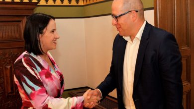 Photo of Danas u Vijećnici o smart city strategiji gradonačelnica Karić i ekonomski savjetnik Ambasade Češke Republike