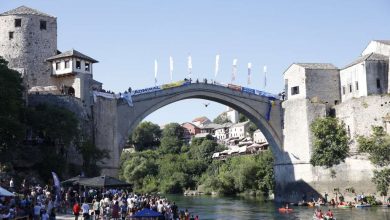 Photo of Završeni skokovi sa Starog mosta: Pobjednici Igor Kazić i Evald Krnić, Sarajlija Dino Bajrić drugi