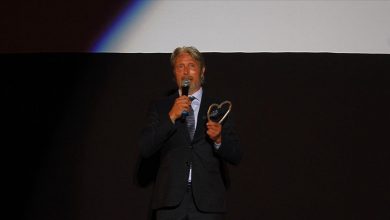 Photo of Madsu Mikkelsenu uručeno priznanje Počasno Srce Sarajeva u sklopu 28. Sarajevo Film Festivala