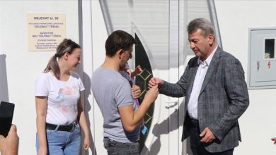 Photo of Porodica Kičina u svom novom domu, a općina Stari Grad pomogla u izgradnji