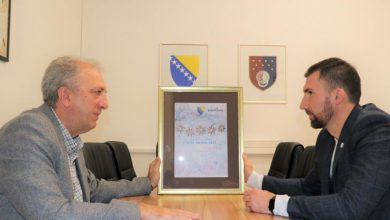Photo of Na “Open Business Foruma BiH No.1”odato priznanje ministru i Ministarstvu privrede KS