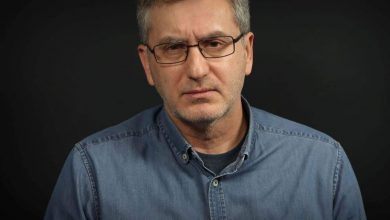 Photo of Potresna ispovijest Nuhanovića: Nazvali su me da kažu da su pronašli lobanju mog brata ubijenog u Srebrenici