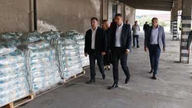 Photo of Počela podjela paketa za 17 000 socijalno ugroženih porodica u FBiH