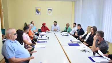 Photo of Novi Grad: Potpisani ugovori o sufinansiranju troškova stručnog usavršavanja i zapošljavanja nezaposlenih osoba