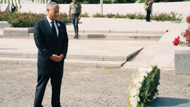 Photo of Zamjenik visokog predstavnika u BiH posjetio Memorijalni centar Srebrenica