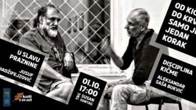 Photo of Performans “Od kiča do krvi samo je jedan korak” na Trgu Susan Sontag