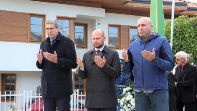 Photo of Obilježena 19. godišnjica smrti: Delegacija KS odala počast Aliji Izetbegoviću