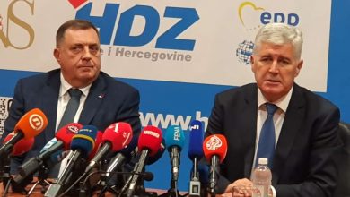 Photo of Dodik i Čović  nakon sastanka u Mostaru: Nastavljamo naše partnerstvo, rješavat ćemo ‘teška’ pitanja