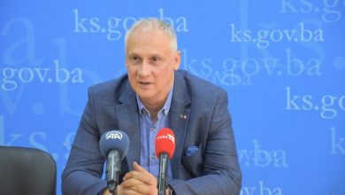 Photo of Press konferenciju Vlade KS o zahtjevima zdravstvenih radnika gledajte uživo u programu TVSA