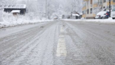 Photo of Na kolovozu poledica i snijeg, vozači se mole na maksimalan oprez