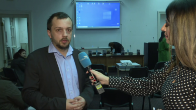 Photo of Mašić o knjizi “Rane naših roditelja”: Često žmirimo pred slučajevima roditelja koji se pate da odgoje svoju djecu