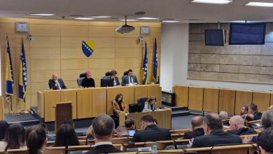 Photo of DF i SDA o otkazivanju sjednice: Borba za fotelje je prevagnula