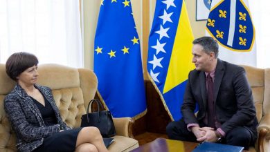 Photo of Bećirović i ambasadorica Hlavsova: Bilateralni odnosi BiH i Češke bez otvorenih pitanja